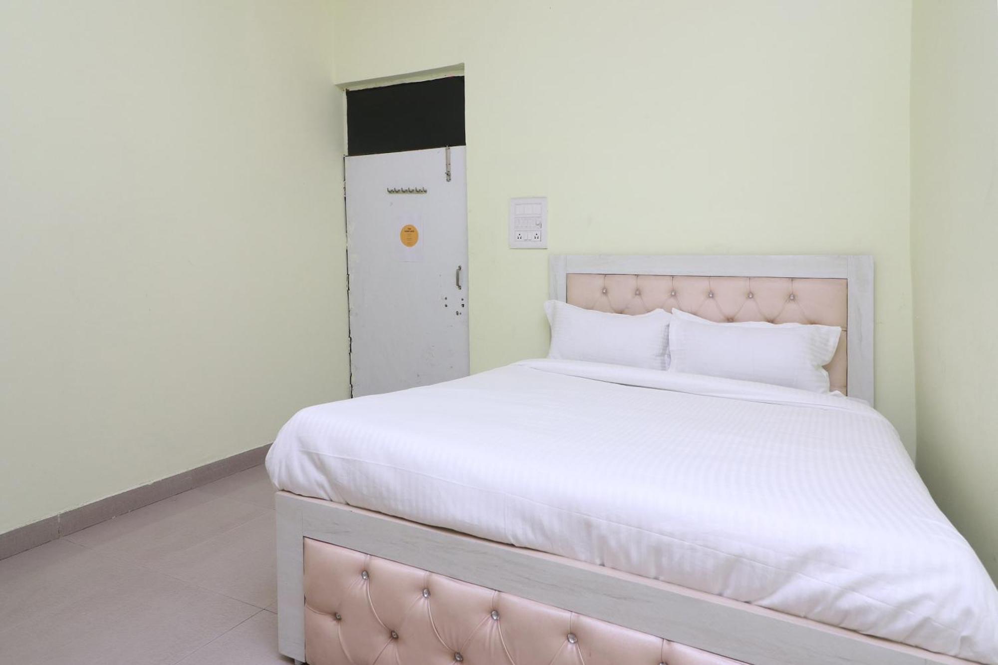 Hotel O Mulaqat Dadri Extérieur photo